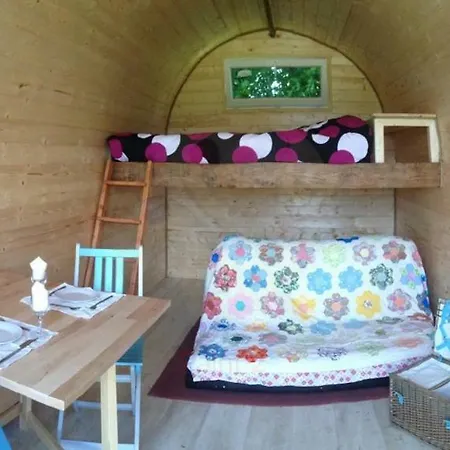 Green Tree Glamping Lantställe *